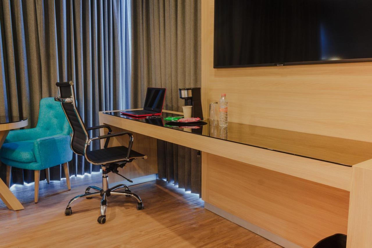 Hotel Kavia Монтерей Екстериор снимка