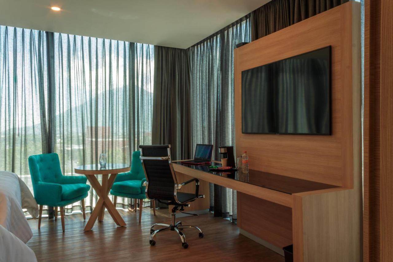 Hotel Kavia Монтерей Екстериор снимка